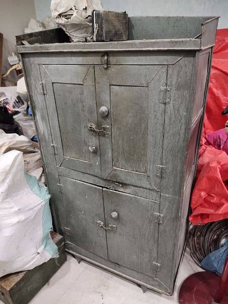 Cupboard or Storage box 35 years old Antique Naimat khana 0