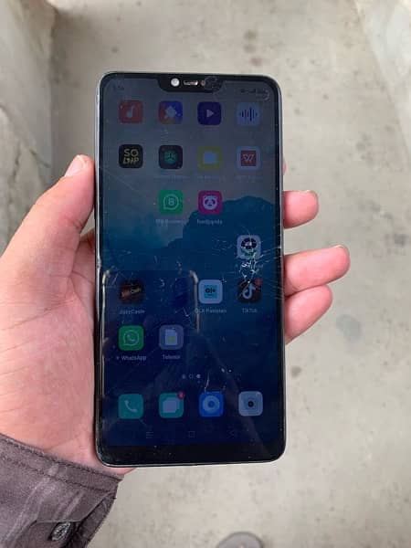Oppo F7 10/9 Condition PTA Approved 1