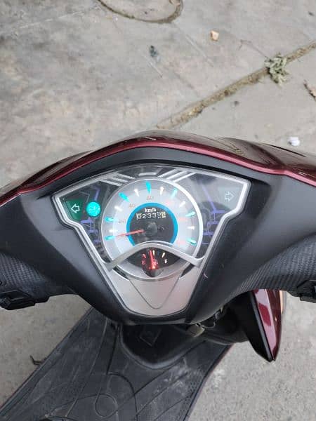 united 100cc Scooty for SALE 5