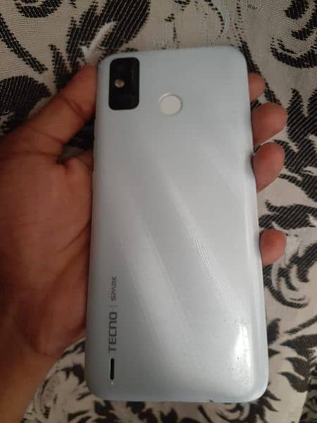 tecno spark 6 go 4