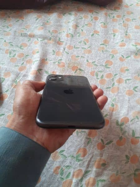 iphone 11 64 gb non-pta 5