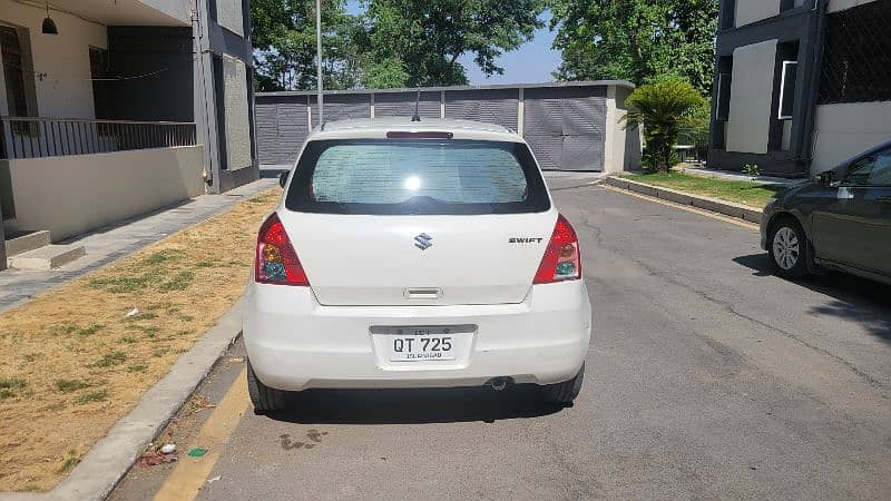 Suzuki Swift 2010 1