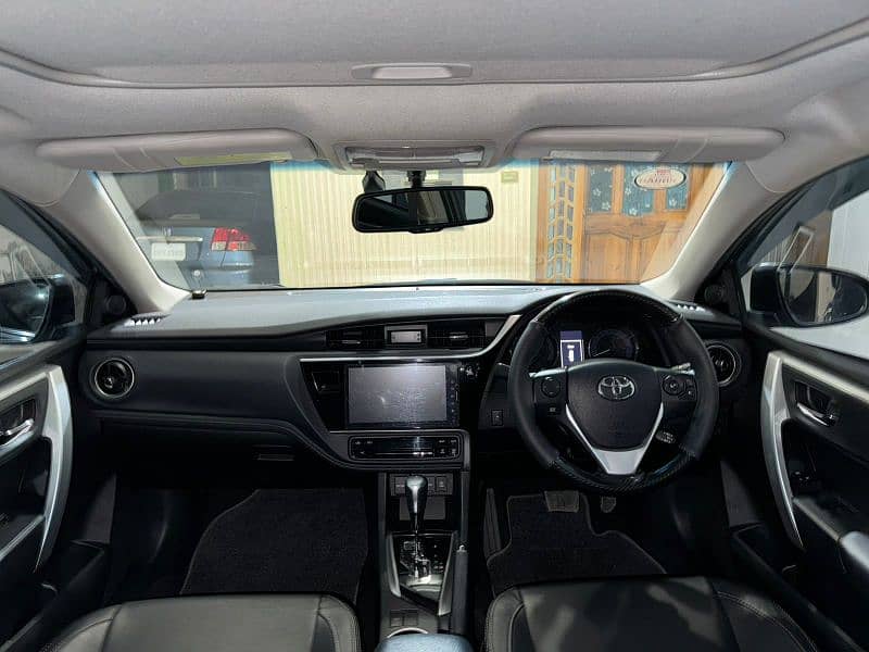 Toyota Altis Grande 2022 black interior 7