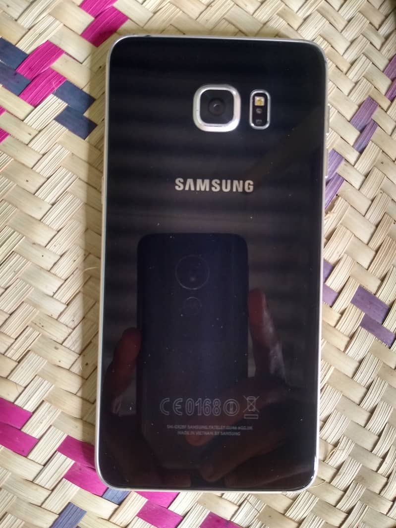 Samsung galaxy s6 edge plus 4gb ram 32gb ok condition _03183573954. 8