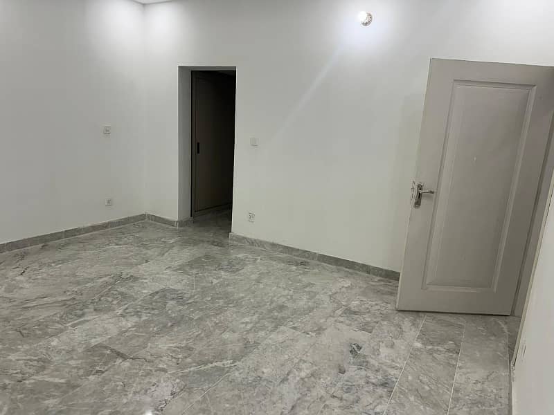 14 marla upper portion for rent at zaraj housing society islamabad. 4