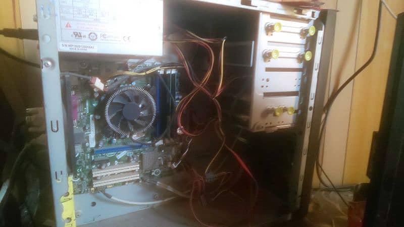 GAMING PC with 20 inch lcd full setup 4