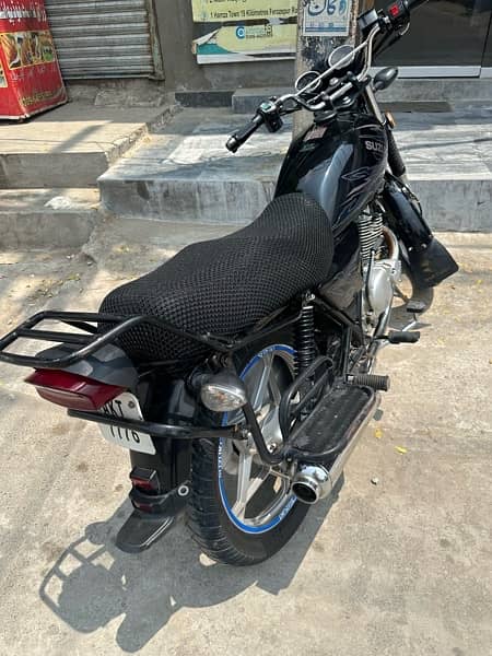 Suzuki gs 150se 2022 1