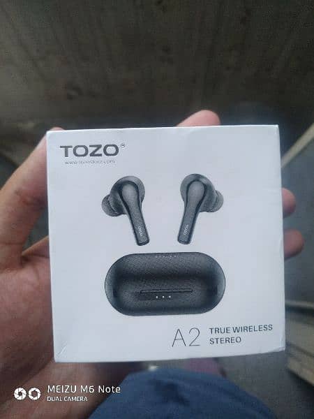 Tozo A2 earbuds 8