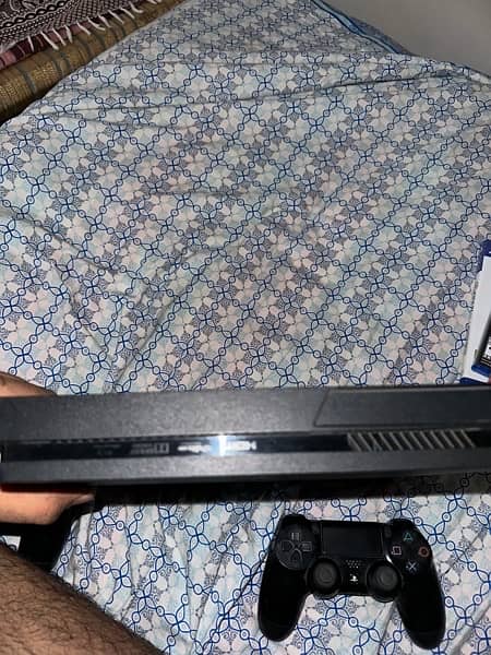 Ps4 Slim 1Tb with 2 original consoles and 4 games 4