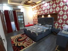 Facing park 1 kanal upper portion with gas for rent