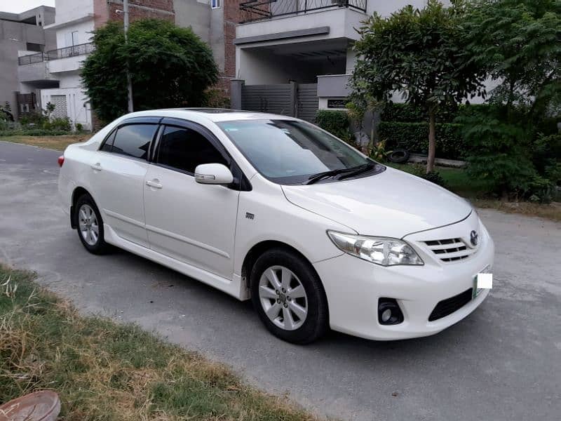 Toyota Corolla Altis 2011 1