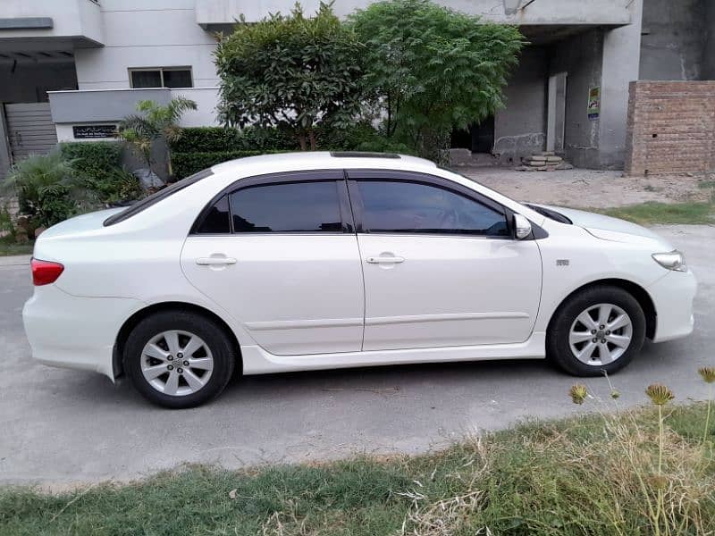 Toyota Corolla Altis 2011 2