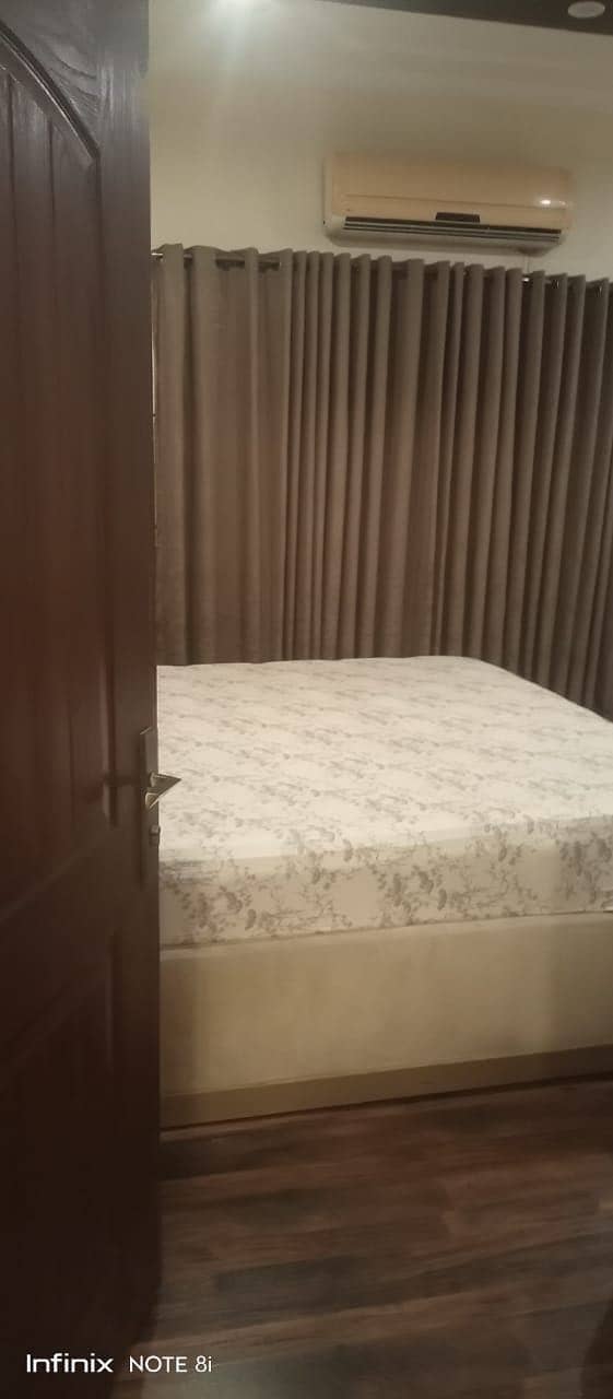 1 Kanal Fully Furnished Portion For Rent 25