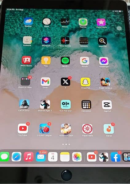 Ipad Pro 10.5 Celluar 128GB With Folding Cover 10/9 Condition 0