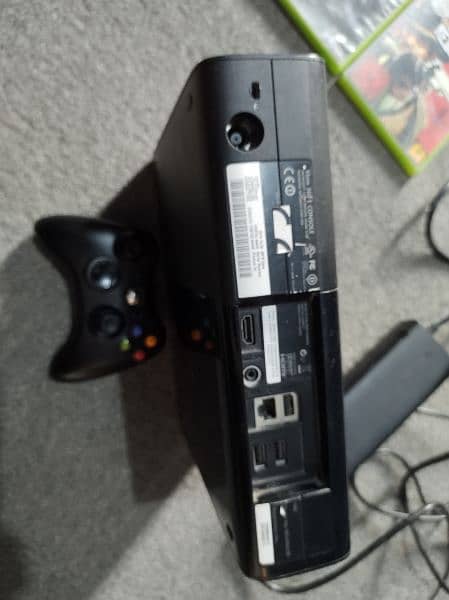 Xbox 360 E like playstation, PC, 4