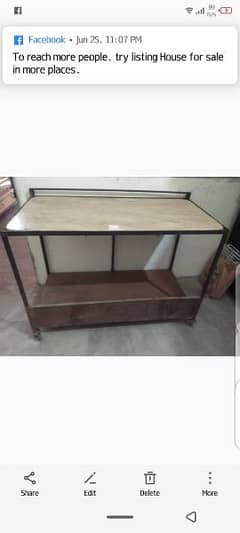 selling iron table with marble n wheels