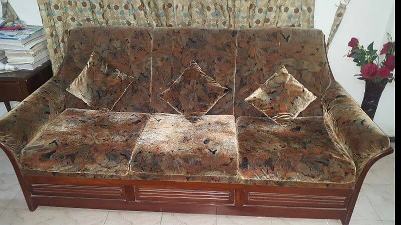 pure wooden sofa 5 seater ( made in Gujrat ,hub of furnitures) 0