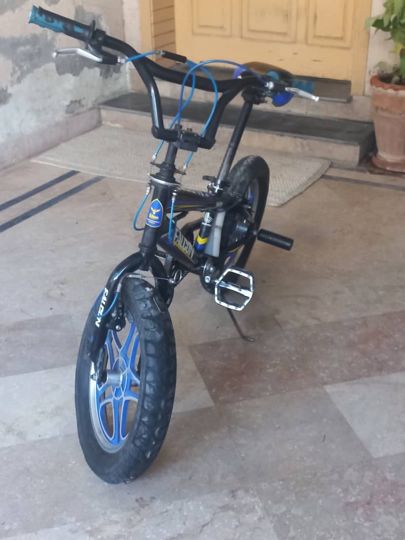 Falcon BMX Bike 0