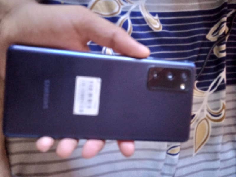 Samsung S20 FE 10/10 condition 1