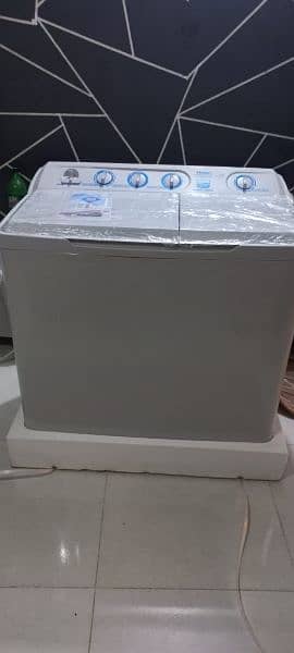 Brand new Haier Washing Machine 12kg Twin Tub Semi Automatic 4