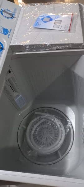 Brand new Haier Washing Machine 12kg Twin Tub Semi Automatic 6