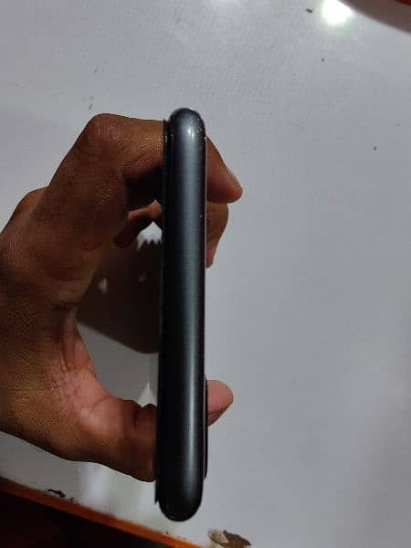 iphone 8plus non pta 64gb 10 by 8 condition 4