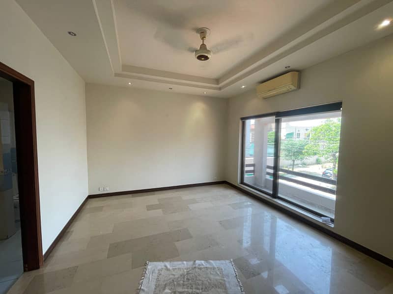 1 Kanal Fully Furnished Beauitfull House Avilable For rent In Suigas, Lahore 1