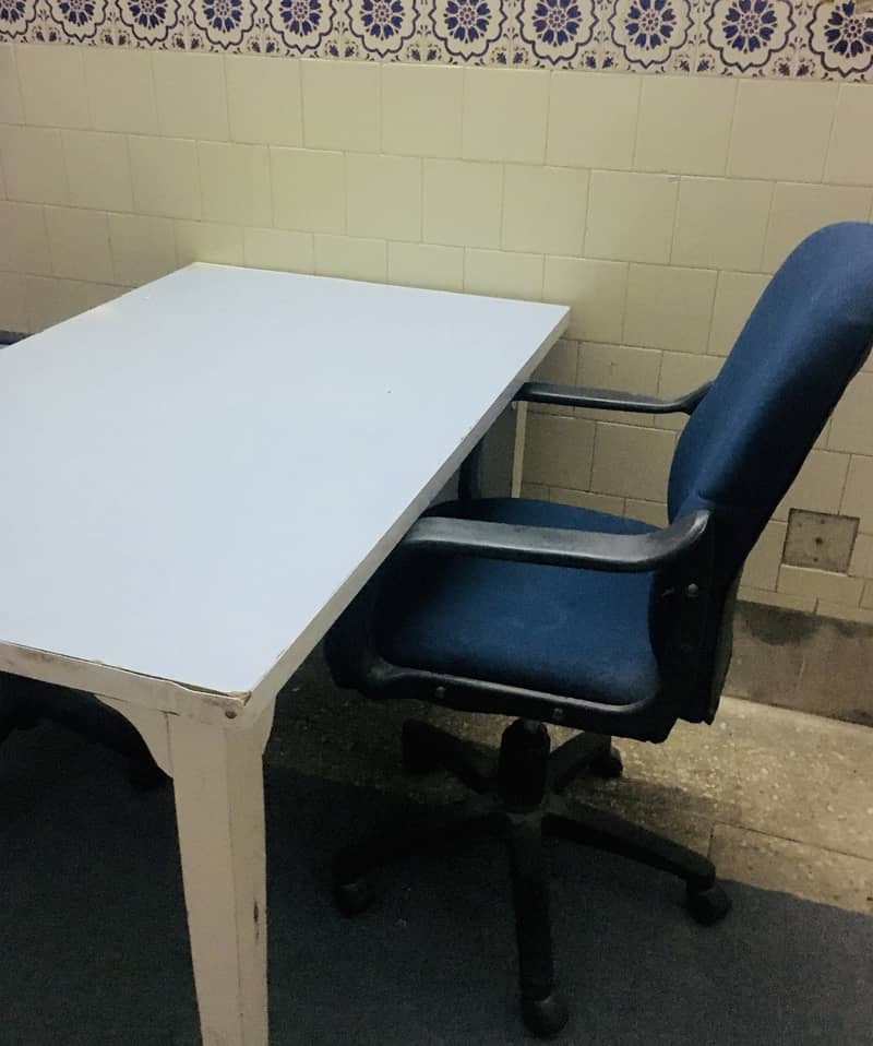 Office Chair and Table 2