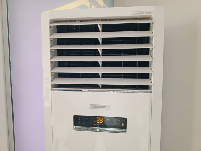 Floor Standing Air conditioner Gree 2
