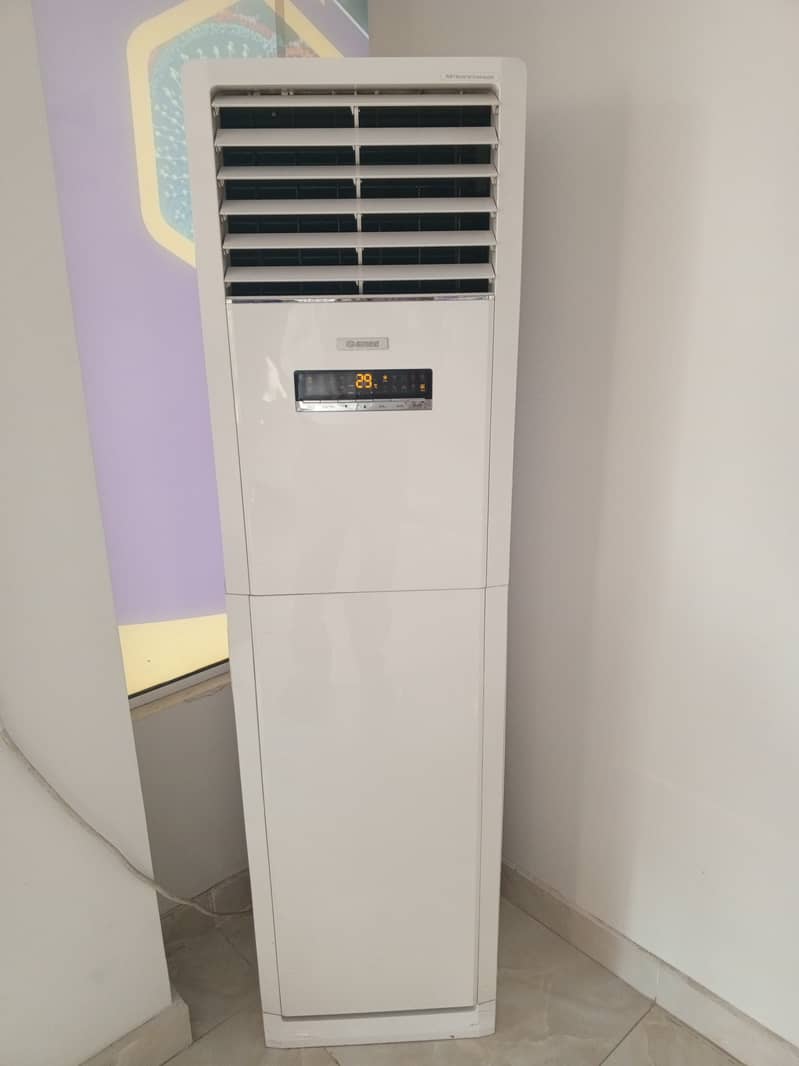 Floor Standing Air conditioner Gree 7
