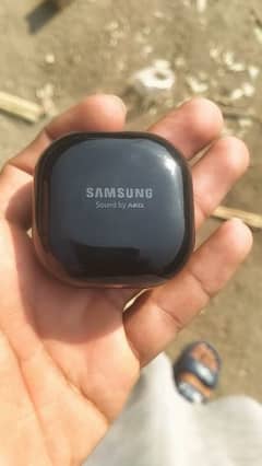 Samsung earbuds 0