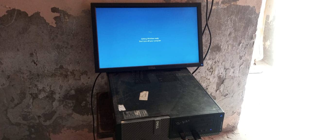 Computer & LCD For Sale 0