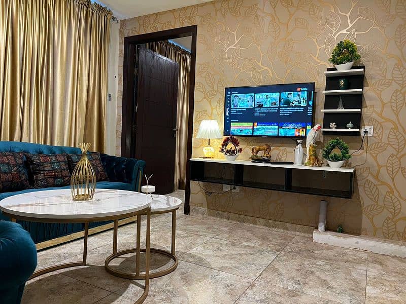 Short Stay 2-3H Deal 3K on 1 Bed Apartment in Bahria Town Lahore 0
