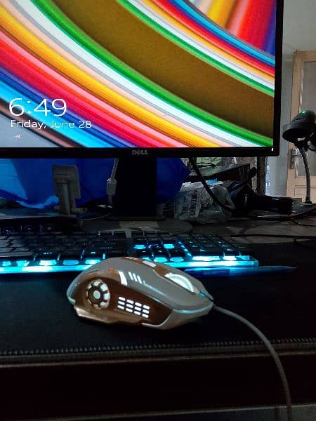 gaming mouse with Dpi+RGB lights 3