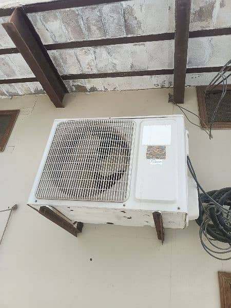 Gree ac inverter urgent sale 1