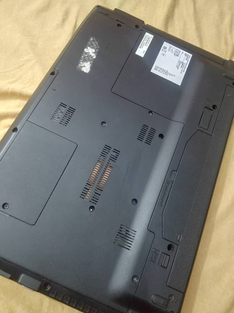 fajitsu laptop for sell 1