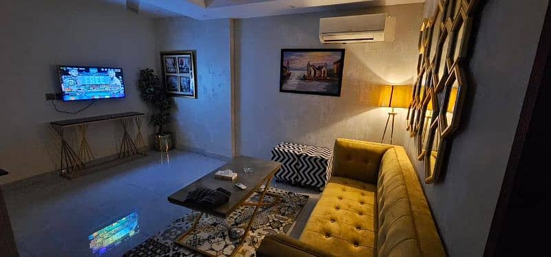 Short Stay 2-3H Deal 4K on 1 Bed Apartment in Bahria Town Lahore 2