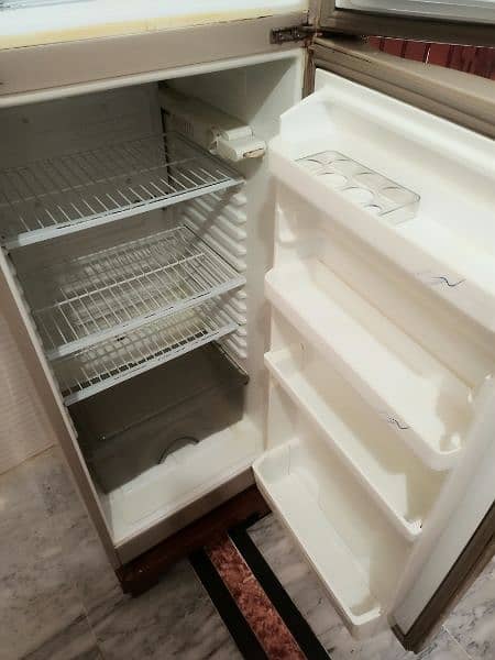 refrigerator 3