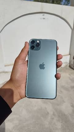 Iphone 11 pro max condition 9/10 face id disabled baqi all ok working