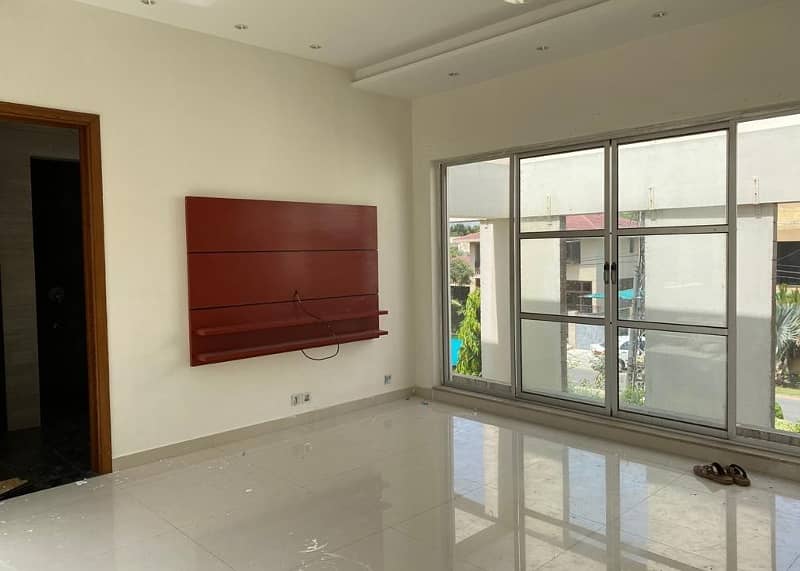 1 Kanal Upper Portion For Rent In DHA Lahore Phase 5 Near LGS School 3