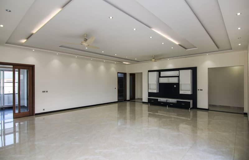 1 Kanal Upper Portion For Rent In DHA Lahore Phase 5 Near LGS School 17