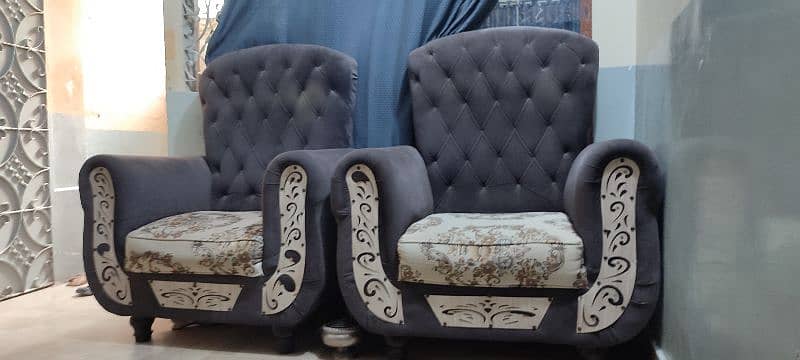 5 seater sofa 0