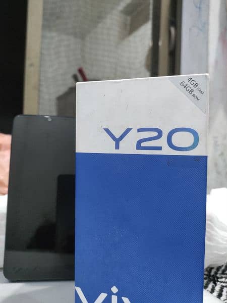 Vivo y20 4/64 orignal charger with box 0
