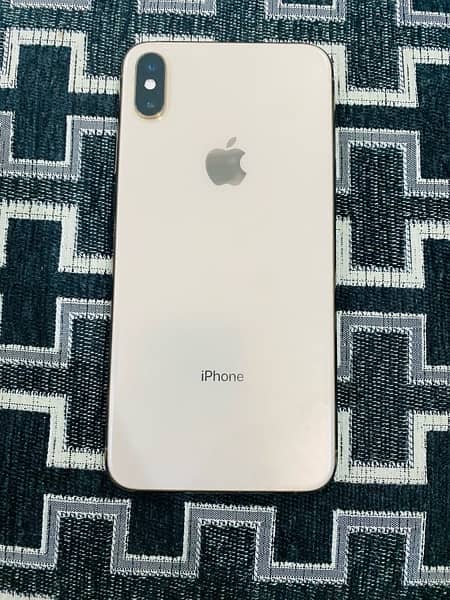 iPhone Xs Max Gold Colour 64Gb Pta Approved 1