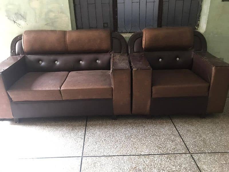 Complete sofa set urgent sale 1