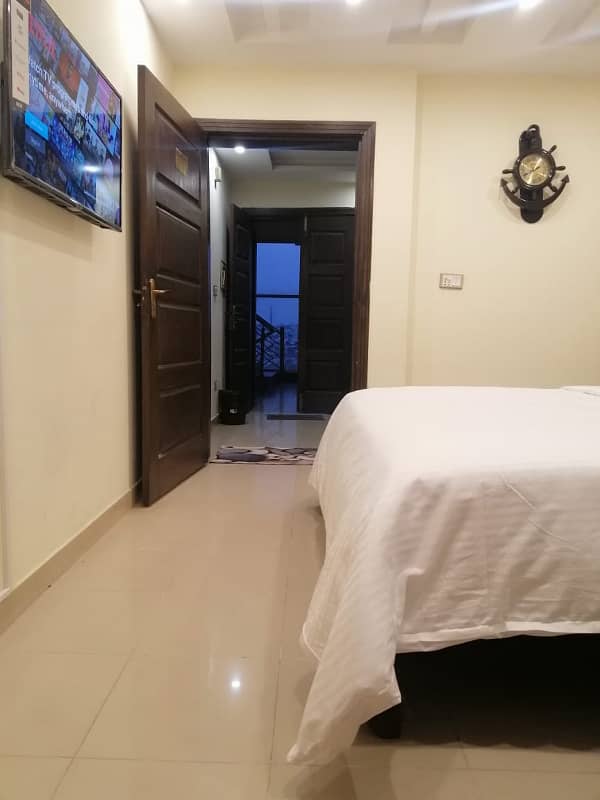 Fully furnished flat for rent 1 bed flat bharia town 7 3