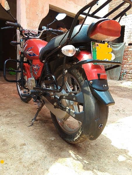 Suzuki GS 150 10