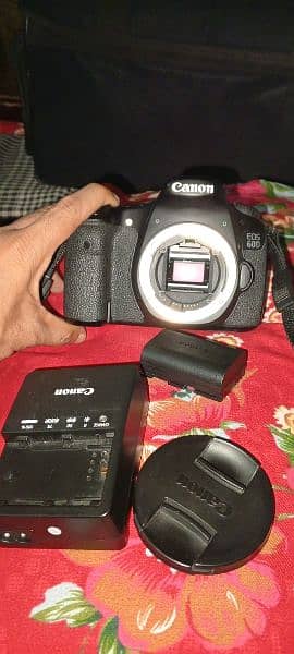 DSLR 60d canon camera with 18 135 lanz 5