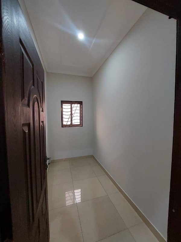 10 MARLA LIKE NEW IDEAL LOCATION EXCELLENT PORTION FOR RENT IN BAHRIA TOWN LAHORE 8
