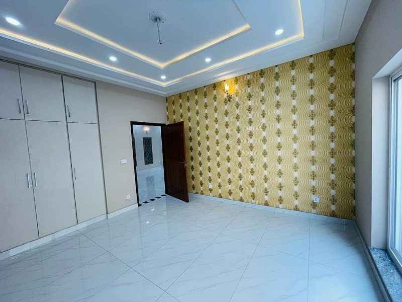 10 Marla House Available For Rent In Jasmine Block Sector C Bahria Town Lahore 23